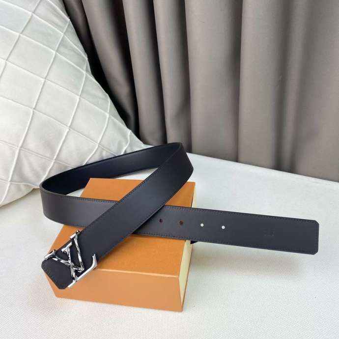 Picture of LV Belts _SKULVBelt38mmX95-125cm7D346102